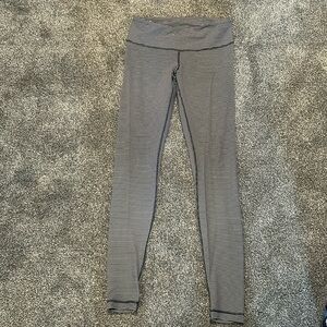 Striped women’s size 6 lululemon leggings